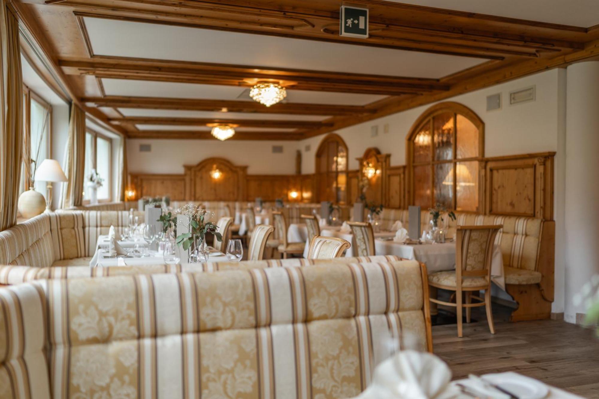 Hotel Asterbel Браєс Екстер'єр фото