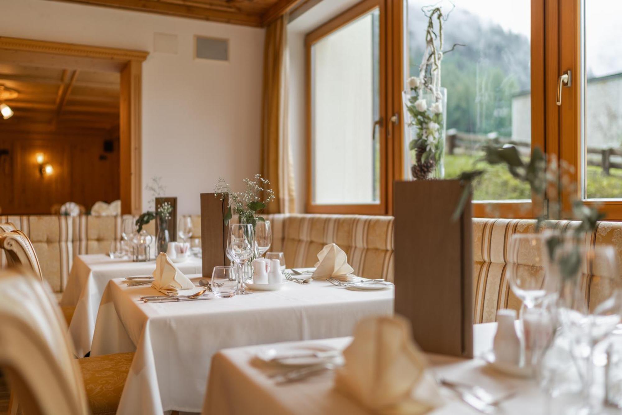 Hotel Asterbel Браєс Екстер'єр фото