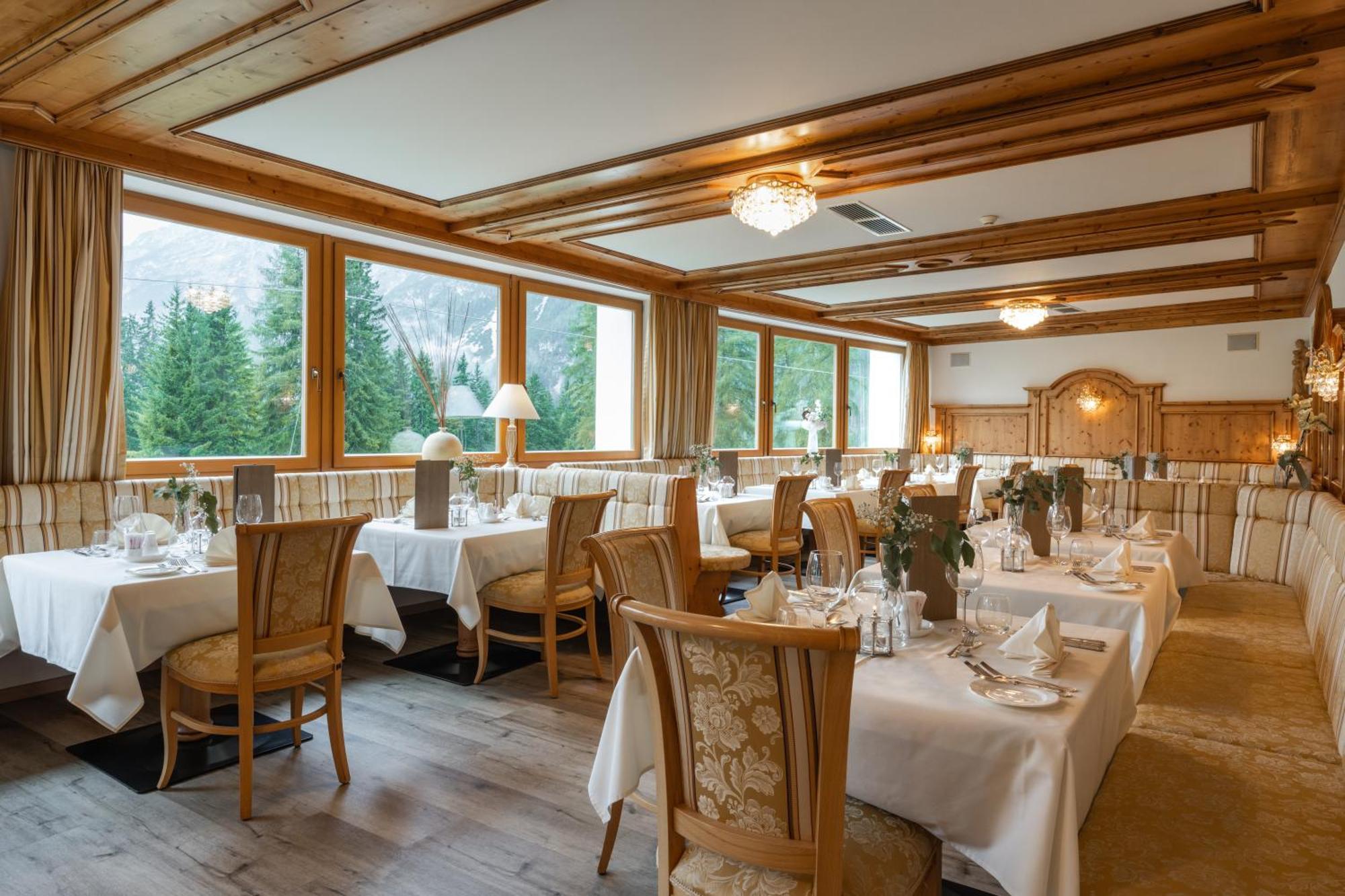 Hotel Asterbel Браєс Екстер'єр фото