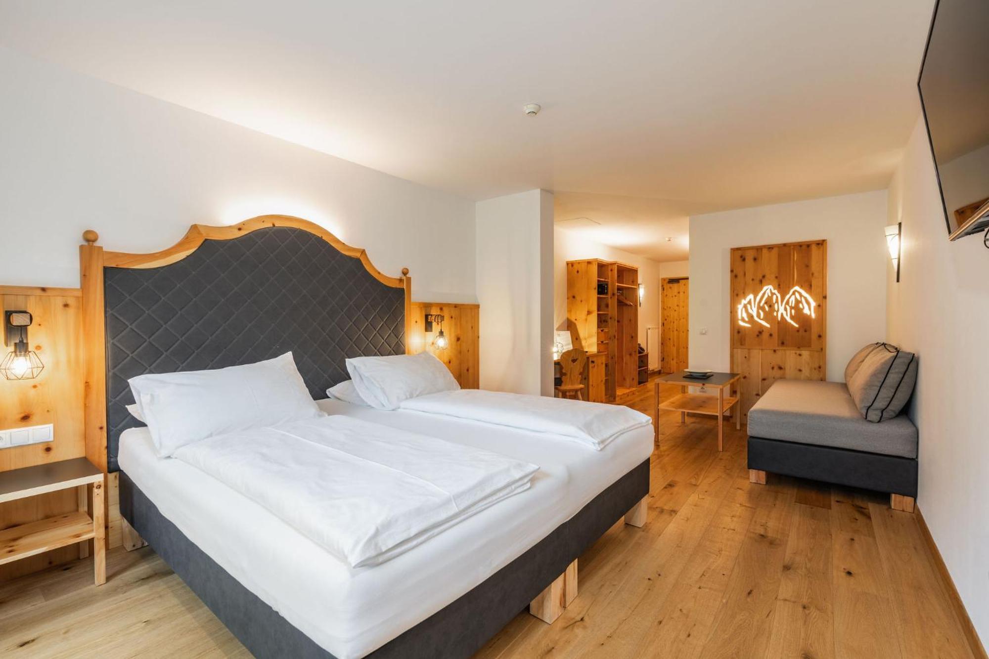 Hotel Asterbel Браєс Екстер'єр фото