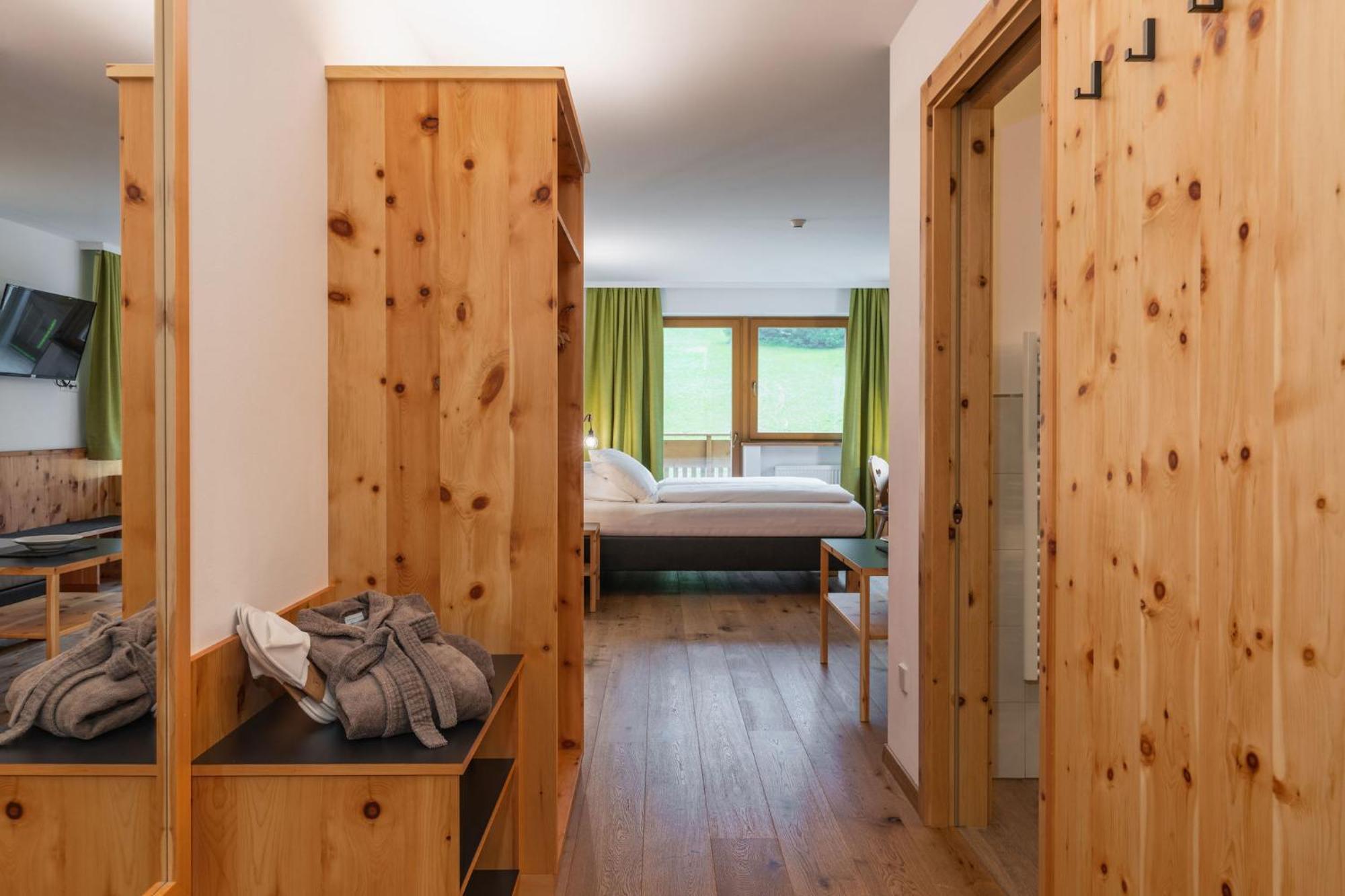 Hotel Asterbel Браєс Екстер'єр фото